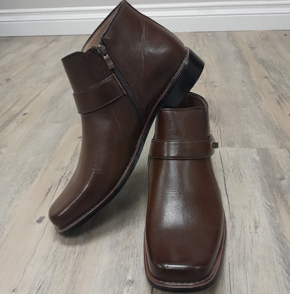PRICE DROP! Men's Brown Leather Ankle Boots Size:11 Majestic Collection - Picture 1 of 5